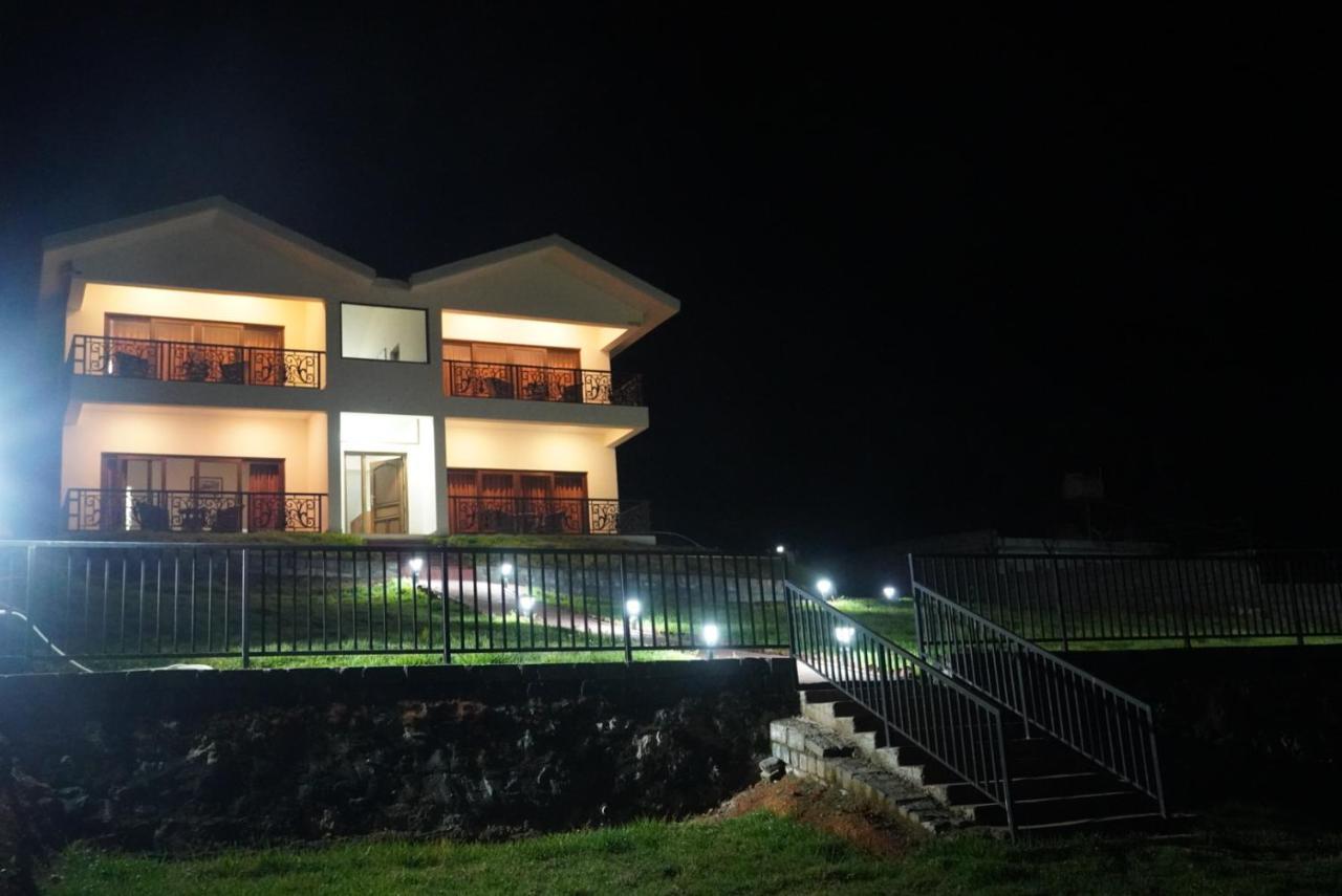 ホテル Acorn House ウーティ エクステリア 写真
